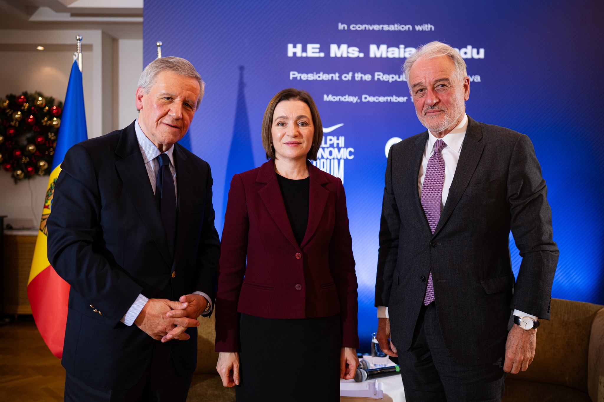 Moderation of a closed discussion with Η.Ε. Ms. Maia Sandu, President of the Republic of Moldova